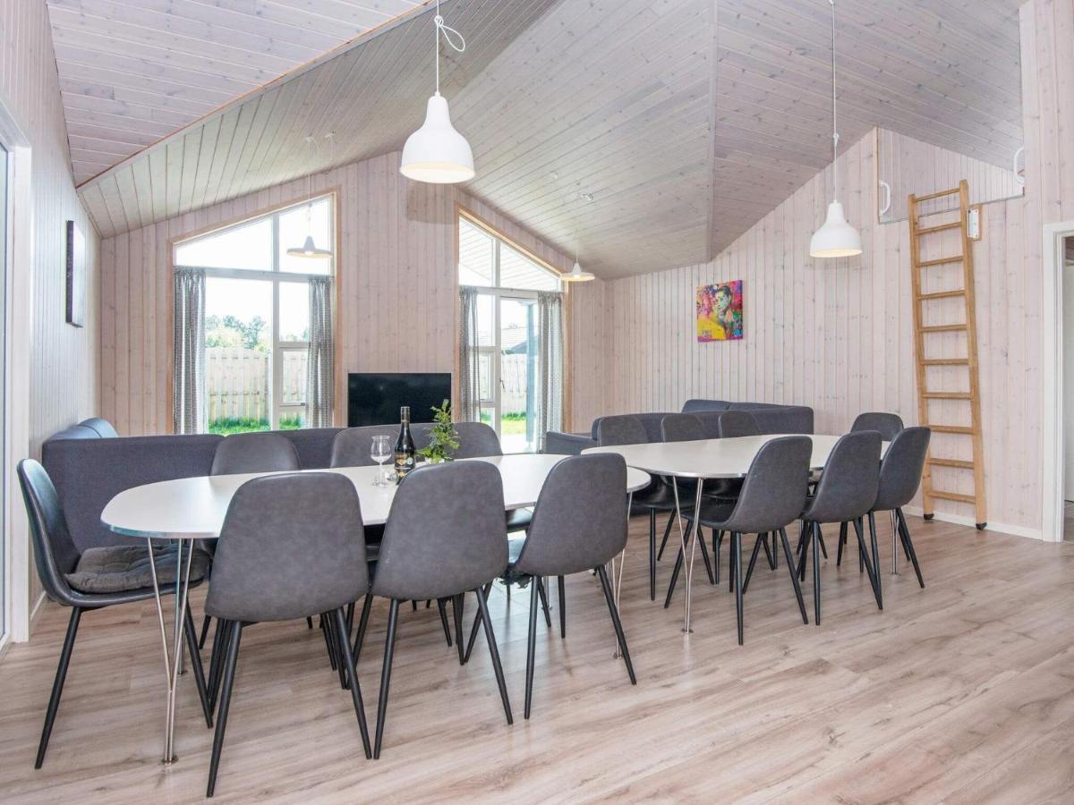 16 Person Holiday Home In R M Рёмё-Киркебю Экстерьер фото
